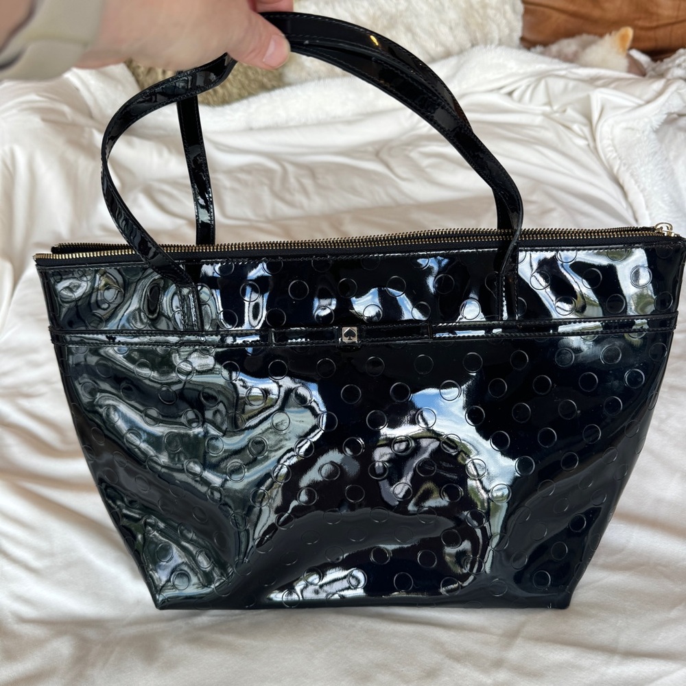 Kate spade black patent leather shopper weekend bag